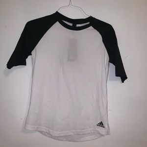 Adidas T-Shirt